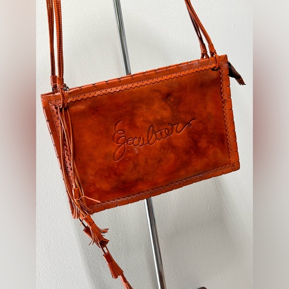 SOLD VESTIAIRE COLLECTIVE Jean Paul Gaultier Brown Leather Tasseled Handbag - Picture 3 of 16